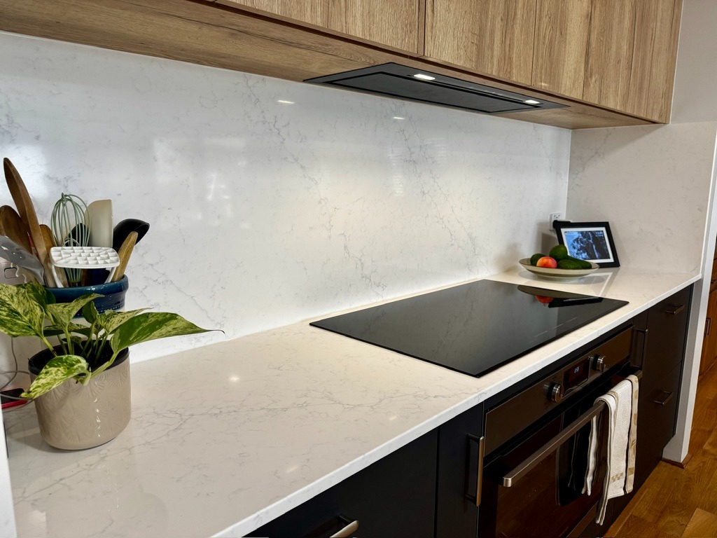 Geographe Kitchen Renovation | Modern Kitchen with SilkSurface Silk Whisper