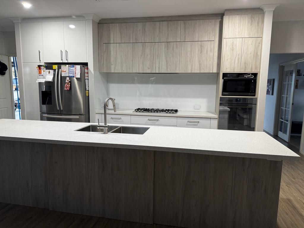 Modern Kitchen Renovation Geographe WA | Floor to Ceiling Cabinets, photo 1