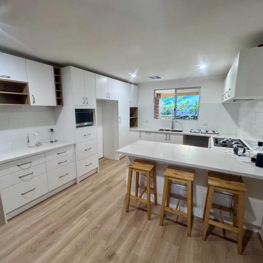 Broadwater Kitchen Renovation | Complete 70s Kitchen Transformation, photo 2