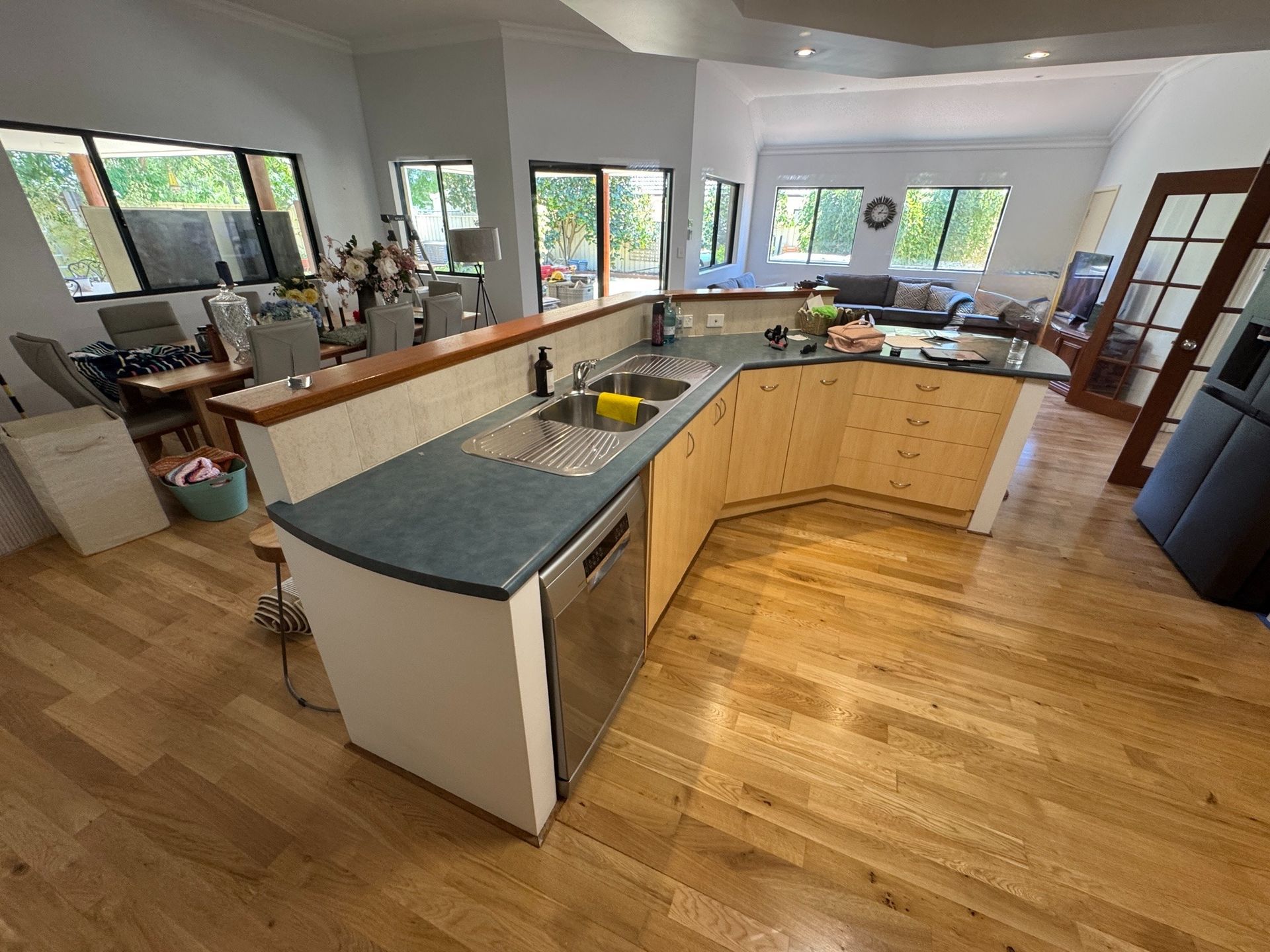 Geographe Kitchen Renovation | Modern Kitchen with SilkSurface Silk Whisper, photo 1