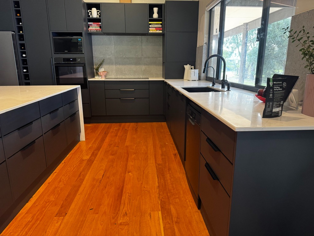 Cowaramup Kitchen Renovation | Modern Black Kitchen With Silkwhisper Benchtops, photo 7